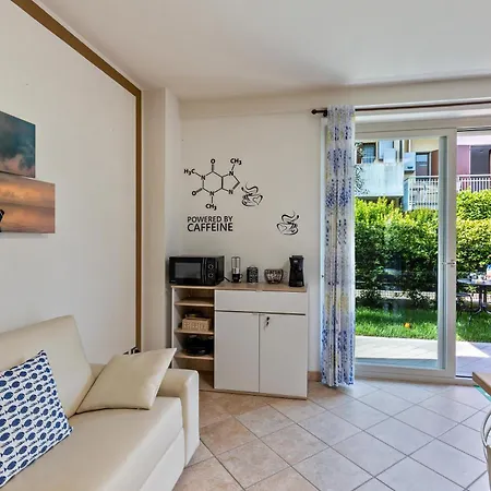 Bluemoon Luminoso Con Piscina דירה