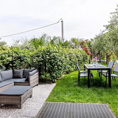 Bluemoon Luminoso Con Piscina