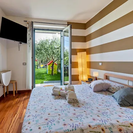 Bluemoon Luminoso Con Piscina דירה לאזיסה