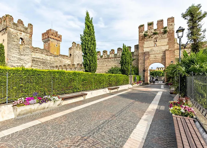 Appartement Bluemoon Luminoso Con Piscina Lazise